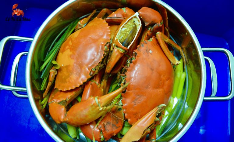 Chú ý thời gian hấp để giữ trọn vẹn hương vị tự nhiên của cua
