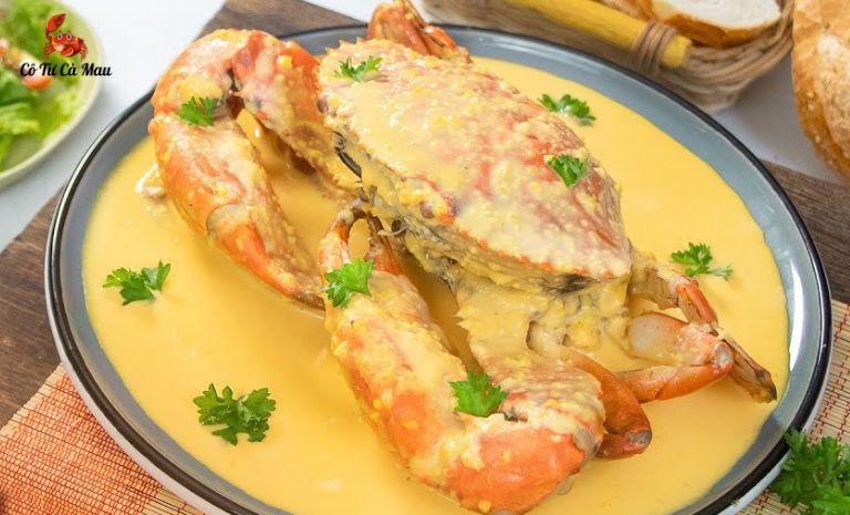 Cua cà mau sốt hoàng kim với phần nước sốt béo ngậy từ trứng muối