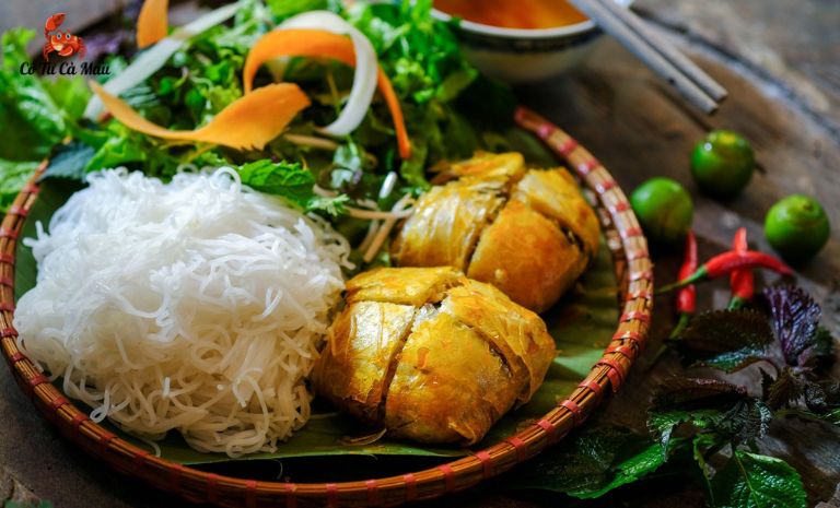 Nem cua bể chiếm cảm tình của nhiều người thưởng thức